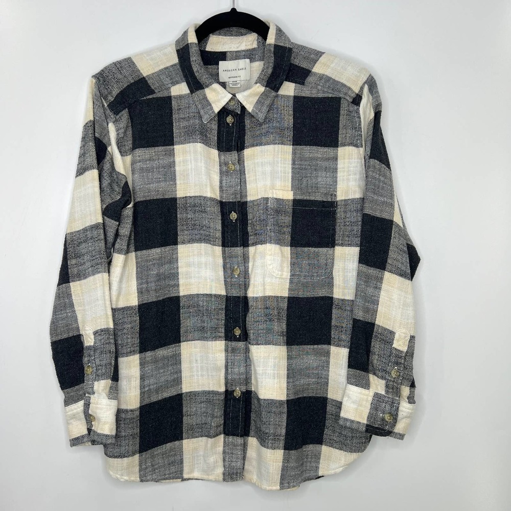 American Eagle Buffalo Check Flannel Boyfriend Fit Button Up Long Sleeve Shirt